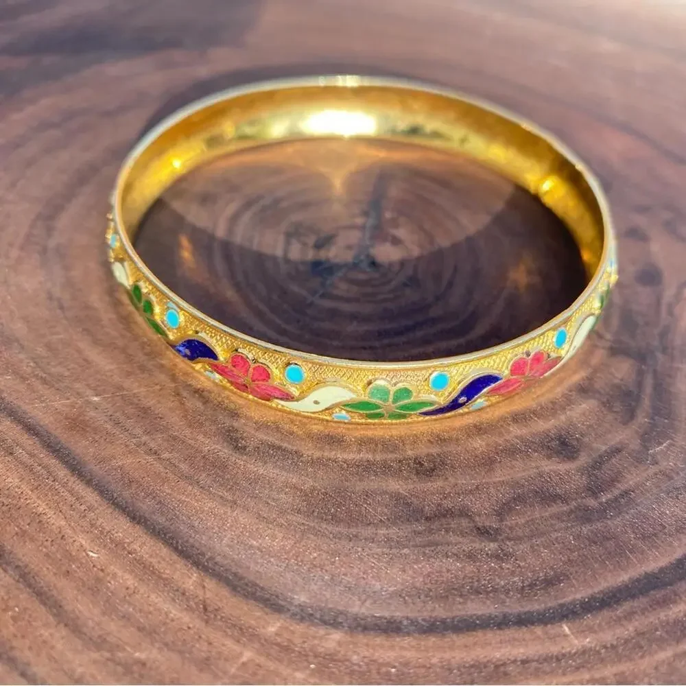 Vintage Gold Tone Raised Enamel Floral Leaf Painted Motif Bangle Bracelet